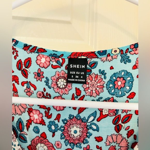 Floral Patterned Blouse Boho Top Charming Casual Size S NWOT - Picture 3 of 4